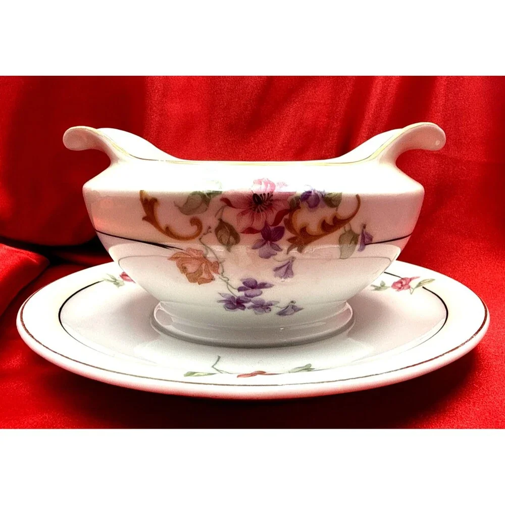 VTG TK Thuny Gravy Boat/Saucer Set~Etonia-Floral w/ Gold Trim~Czechoslovakia